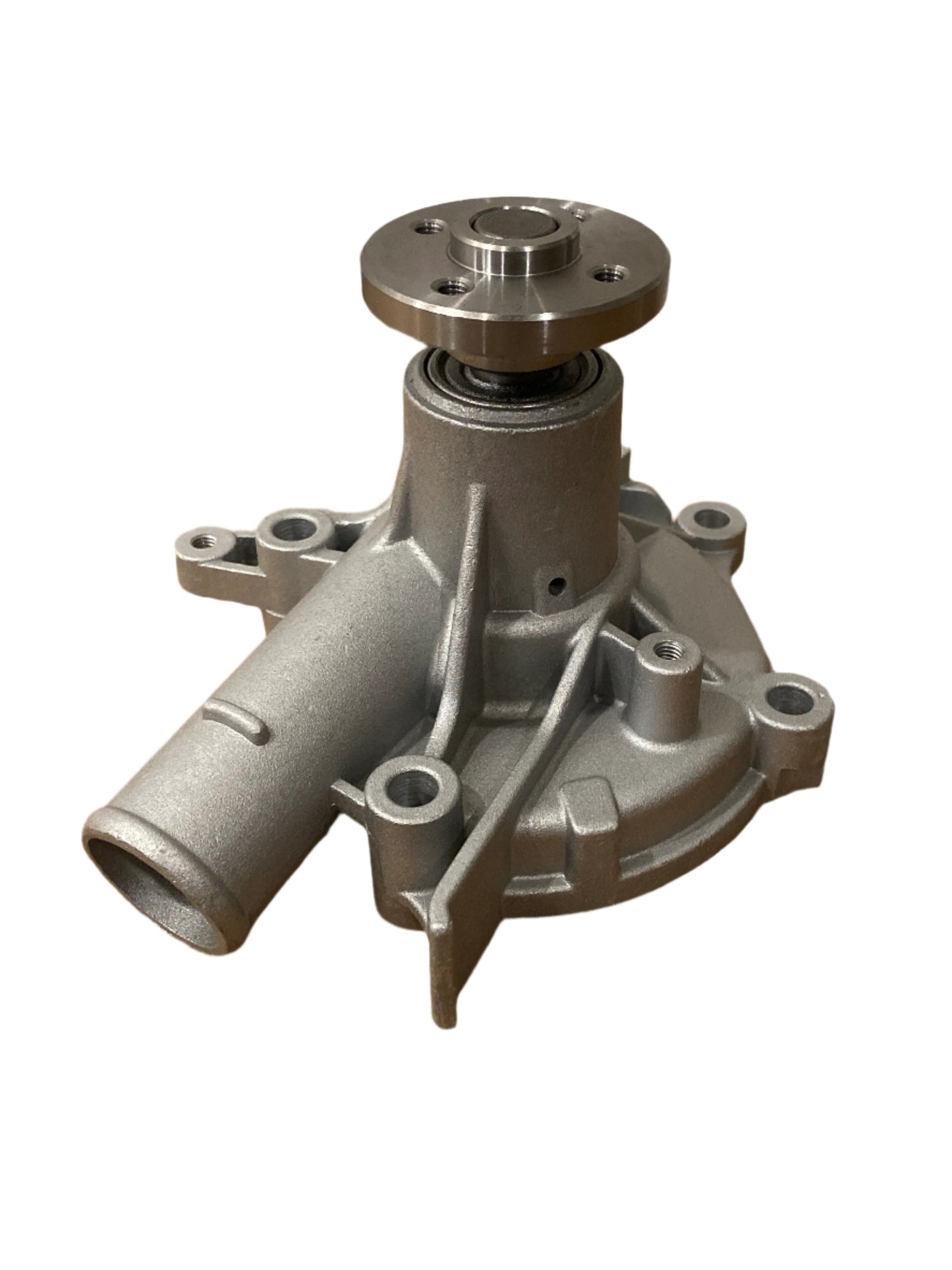 Water Pump MD972457 MD970338 for Mitsubishi Forklift Engine 4G63 4G64